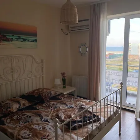 Summerland La Malul Marii Negre Apartament